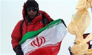 «هیمالیانورد» و افراشتن پرچم ایران برفراز بلندترین قله جهان