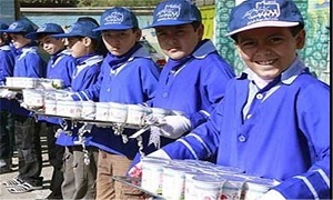 بیش از ۶۷۴ هزار دانش‌آموز آذربایجان‌شرقی شیر رایگان دریافت می‌کنند