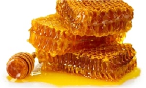 آذربایجان‌شرقی ۲۱۴ هزار کیلوگرم عسل به خارج از کشور صادر کرد/ شیرین شدن کام خارجی‌ها با عسل آذربایجان
