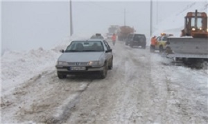 نجات ۹۰ نفر گرفتار شده در برف و کولاک در شهرستان هشترود
