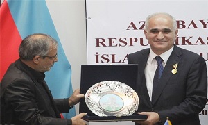 نشان درجه یک «‌شهروند‌افتخاری تبریز» به وزرای اقتصاد جمهوری‌آذربایجان و ارتباطات ایران اعطا شد