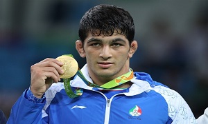 یزدانی طلسم ۱۶ساله کشتی آزاد را شکست/ هفتمین مدال ایران، طلایی شد