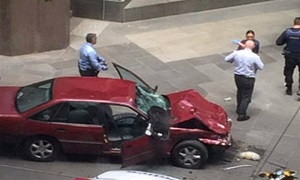 حمله یک خودرو به مردم در استرالیا/۳ نفر کشته و ۲۰ نفر زخمی شدند