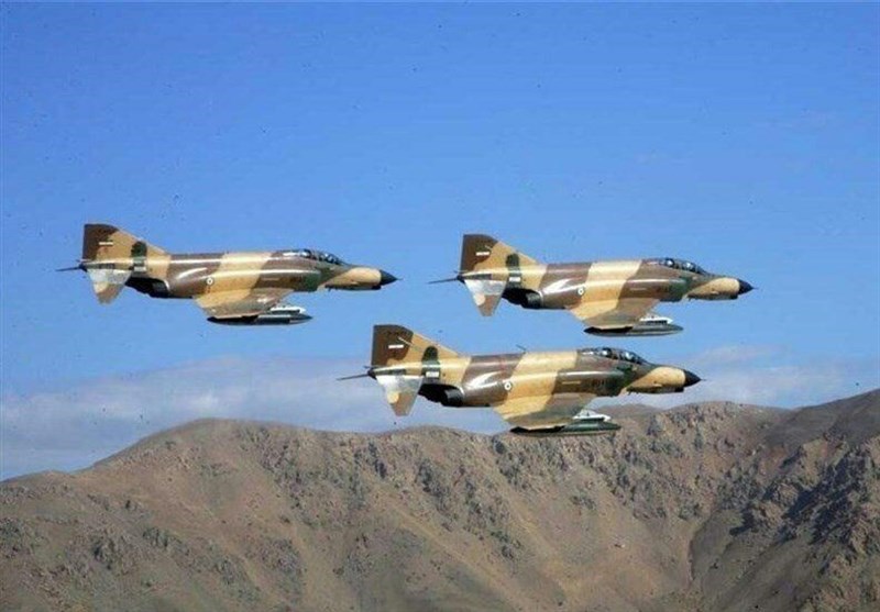 پرواز جنگنده‌های ارتش در مرزهای غربی کشور