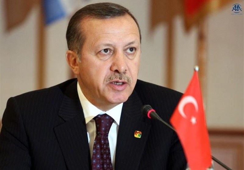 اردوغان: آمریکا از داعش حمایت مالی می‌کند