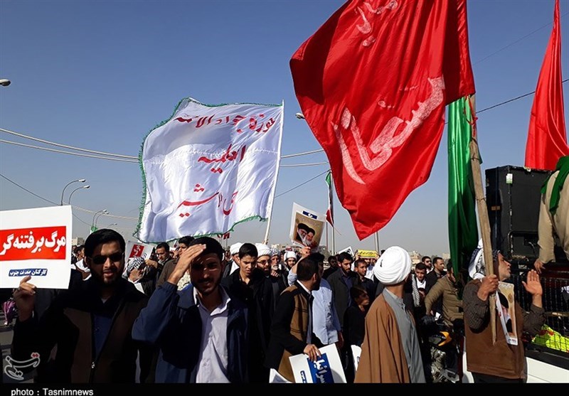 راهپیمایی عظیم مردم مشهد علیه اقدامات آشوب‌طلبانه آغاز شد