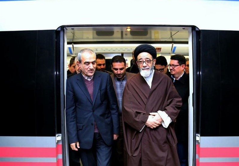 خدمات‌رسانی مترو تبریز به نمازگزاران جمعه آغاز شد