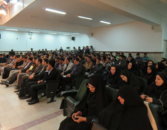 مراسم گرامیداشت روز معلم دردانشگاه آزادصوفیان برگزار شد
