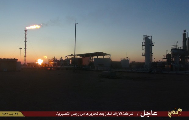 اشغال تاسیسات گازی آراک توسط داعش +تصاویر