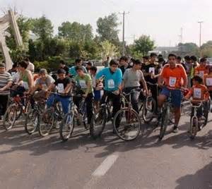 مسابقه  دوچرخه سواری در صوفیان برگزار می شود