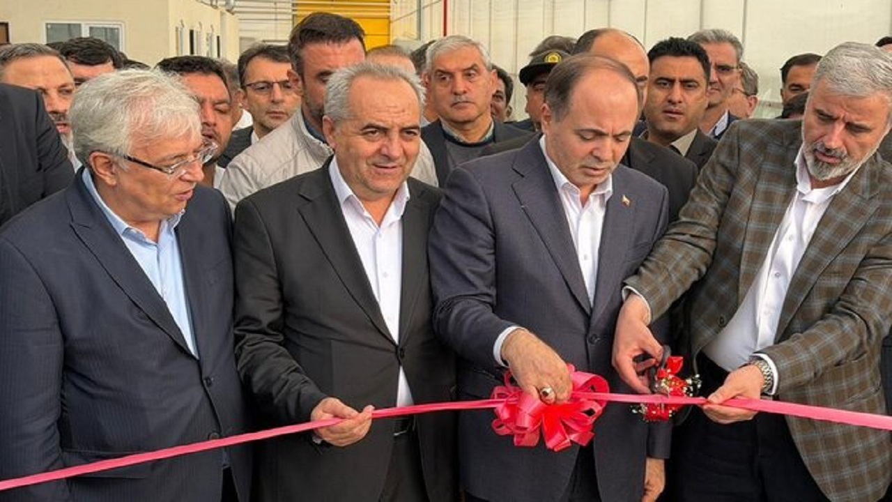 بهره‌برداری از بزرگترین گلخانه هیدروپونیک در شبستر
