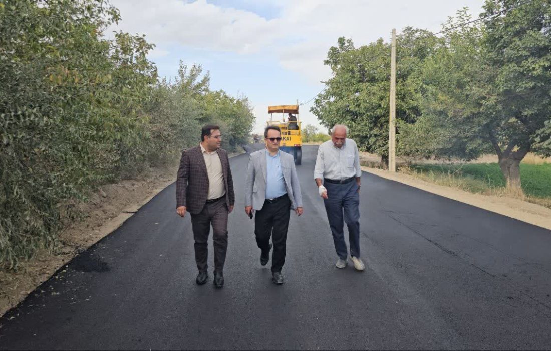 بازدید فرماندار شهرستان شبستر از پروژه‌های عمرانی و عملیات گسترده آسفالت‌ریزی در شهر سیس