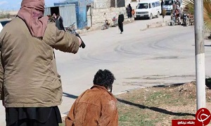 تیراندازی مرگبار داعش به جمجمه یک مرد+ تصاویر(۱۶+)