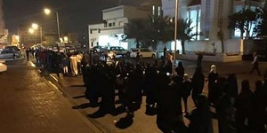 ادامه تظاهرات بحرینی‌ها علیه رژیم آل خلیفه/ استفاده پلیس از گاز اشک‌آور برای سرکوب معترضان+ تصاویر