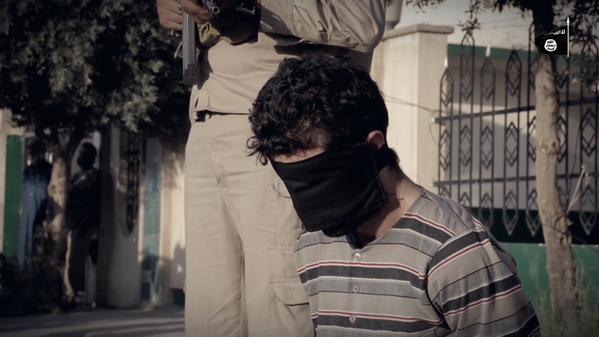 جنایات داعش /اعدام ۲شهروند عراقی در نینوی +فیلم و تصاویر