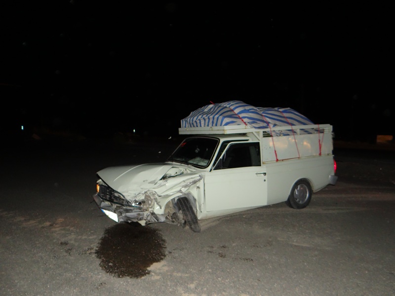 مصدومیت راننده پیکان در تصادف سه راهی شندآباد