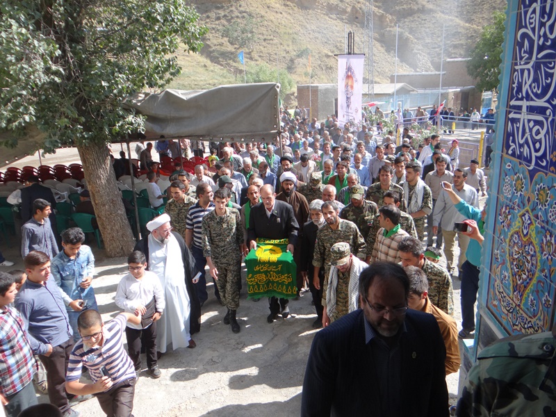 جشن بزرگ میلاد امام رضا(ع)در روستای هریس/تصاویر