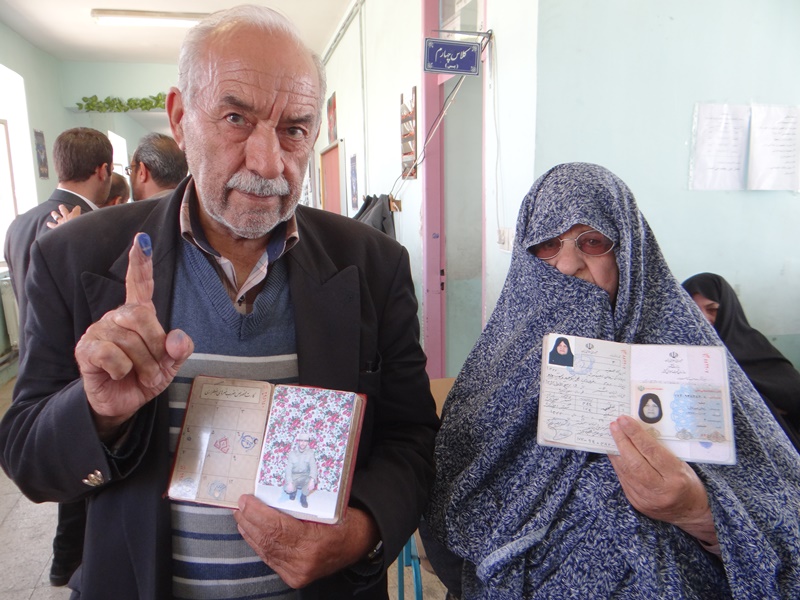 تصاویر / حضور مردم ایران در انتخابات ریاست جمهوری ستودنی است