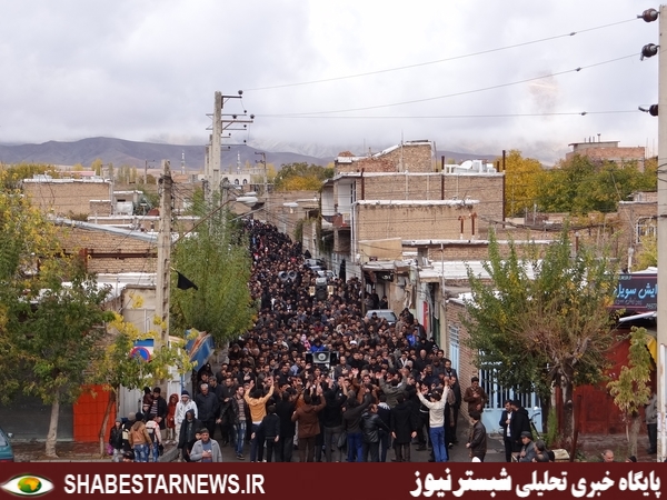 اجتماع عزاداران حسینی شهر سیس در تاسوعای حسینی