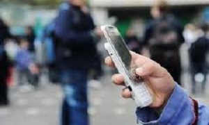 ممنوعیت ورود تلفن همراه به مدارس