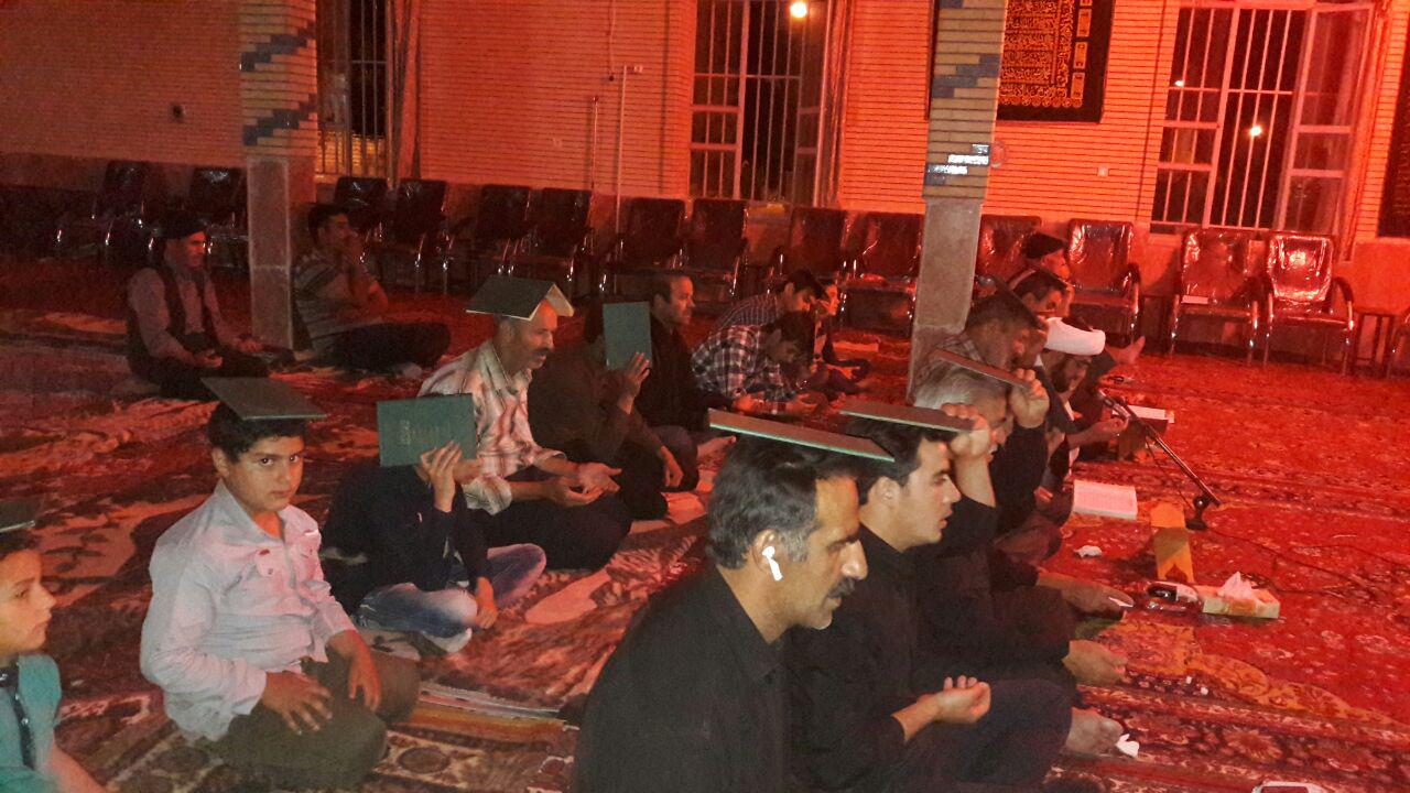مراسم احیای شب بیست ویکم در مسجد موسی بن جعفر (ع)تسوج/تصاویر