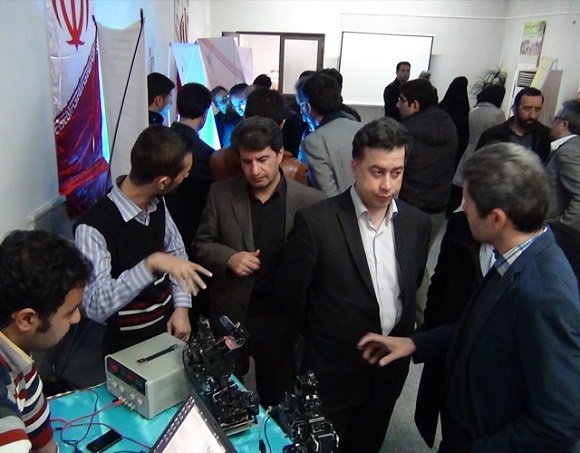 نمایشگاه دستاوردهای پژوهشی دانشگاه آزاداسلامی صوفیان افتتاح شد
